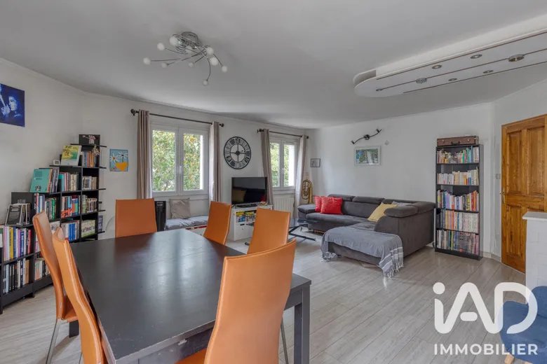 Appartement 4 pièces 82 m² · à Grenoble · 82 m² · 220 000 €