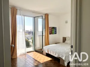Apartment in Villejuif (94800)