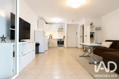 Apartment in Saint-Cyr-sur-Mer (83270)