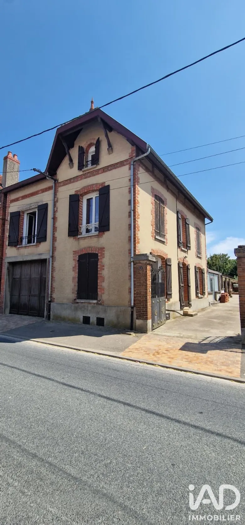 Maison 8 pièces 185 m² · à Pargny-sur-Saulx · 185 m² · 88 000 €