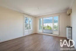 Apartment in Grenoble (38100)