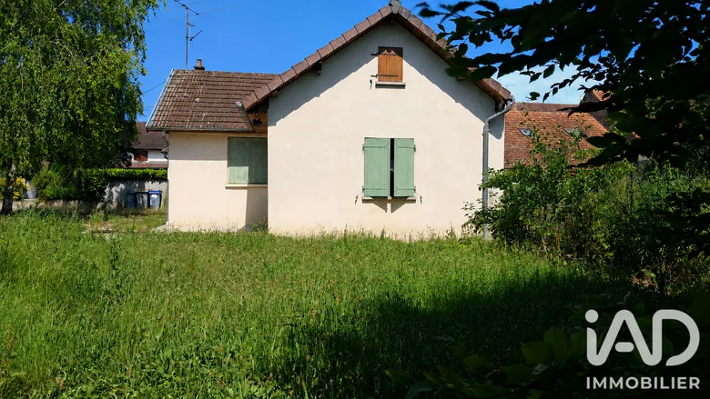 Maison 10 pièces 185 m² · à Longwy-sur-le-Doubs · 185,2 m² · 350 000 €