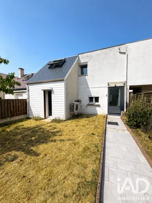 Maison traditionnelle à Lisses (91090)