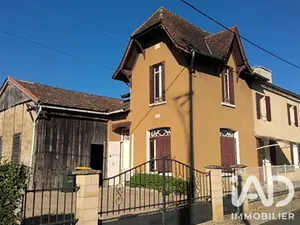 Village house in Saint-Philippe-du-Seignal (33220)