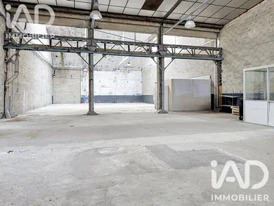 Commercial walls in Pommeuse (77515)