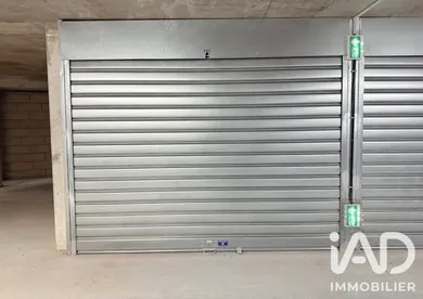 Garage à Paris (75019)