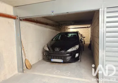 Garage à Paris (75019)