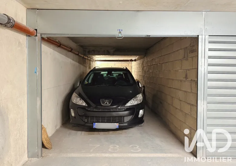Parking 32 m² · à Paris · 32 m² · 36 000 €
