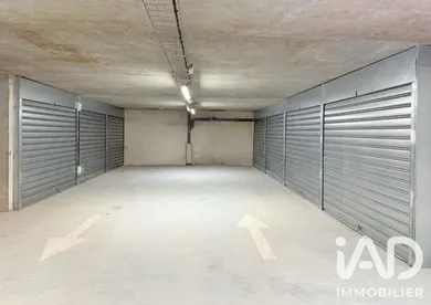 Garage à Paris (75019)