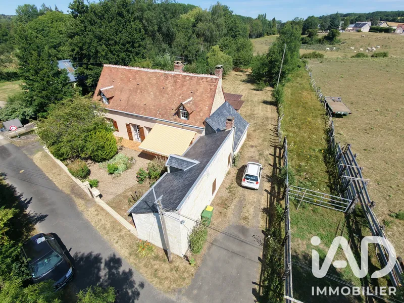 Maison traditionnelle de caractère à vendre à Lhomme (72340)