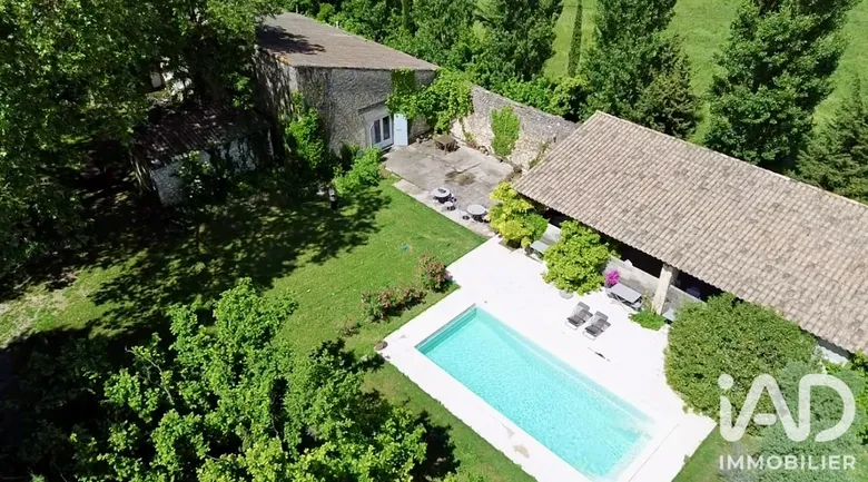 Maison 10 pièces 300 m² · à Orgon · 300 m² · 745 200 €