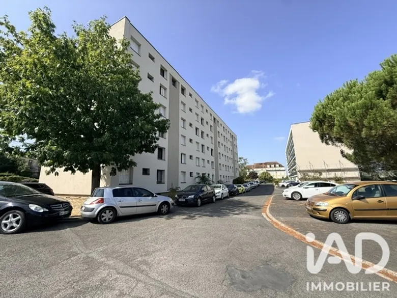 Appartement 4 pièces 75 m² · à Corbeil-Essonnes · 75 m² · 144 000 €