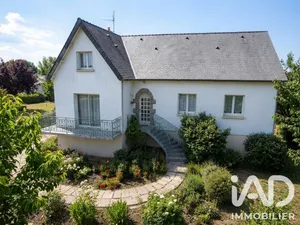 Detached house in Saint-Baudelle (53100)