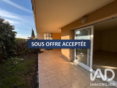 Apartment in Saint-Paul-Trois-Châteaux (26130)