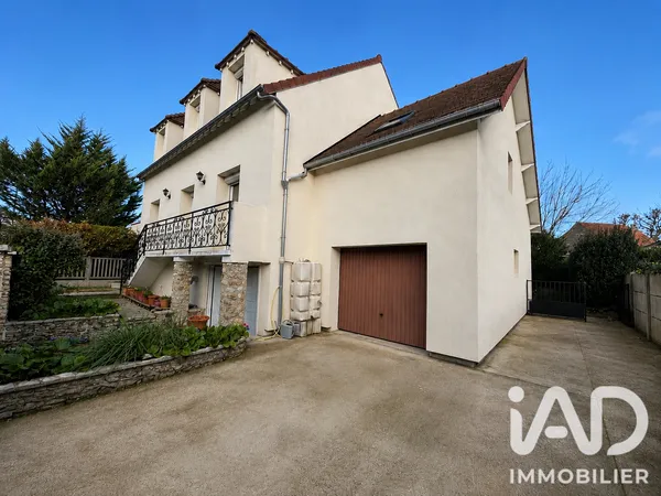 Maison à Sainte-Geneviève-des-Bois (91700) photo 2