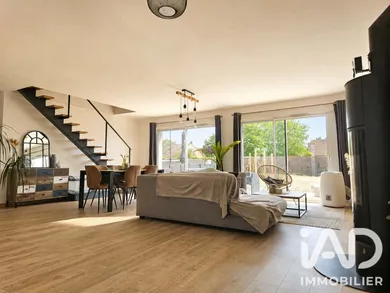 Maison à Marolles-sur-Seine (77130)