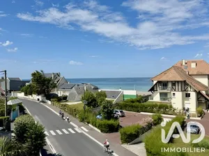 Appartement à Luc-sur-Mer (14530)