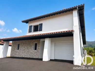 House in Sare (64310)