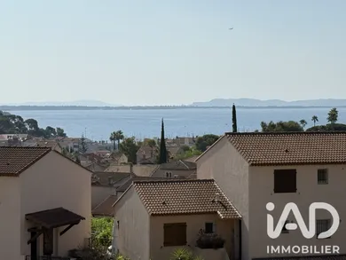 Duplex in Carqueiranne (83320)
