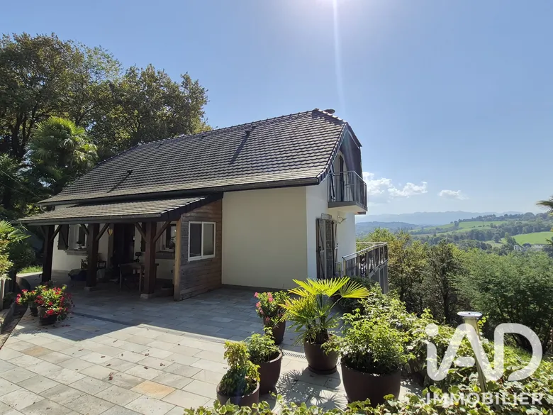 Maison 5 pièces 135 m² · à Gelos · 135 m² · 429 000 €