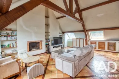 Maison traditionnelle à Commeny (95450)