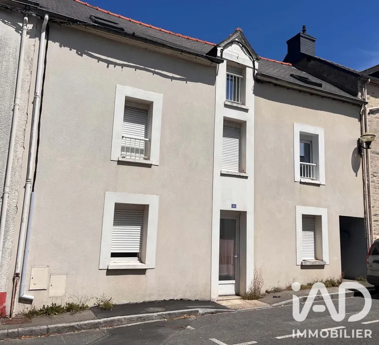 Immeuble 2 pièces 220 m² · à Saint-Nicolas-de-Redon · 220 m² · 315 000 €
