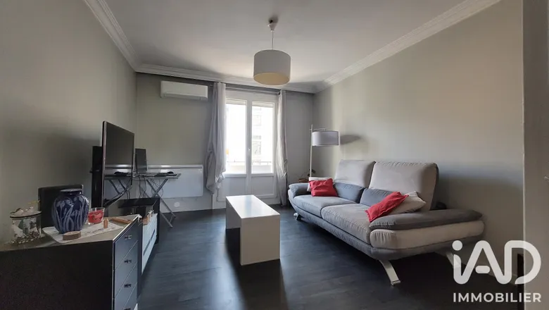 Appartement 3 pièces 57 m² · à Grenoble · 56,8 m² · 143 000 €