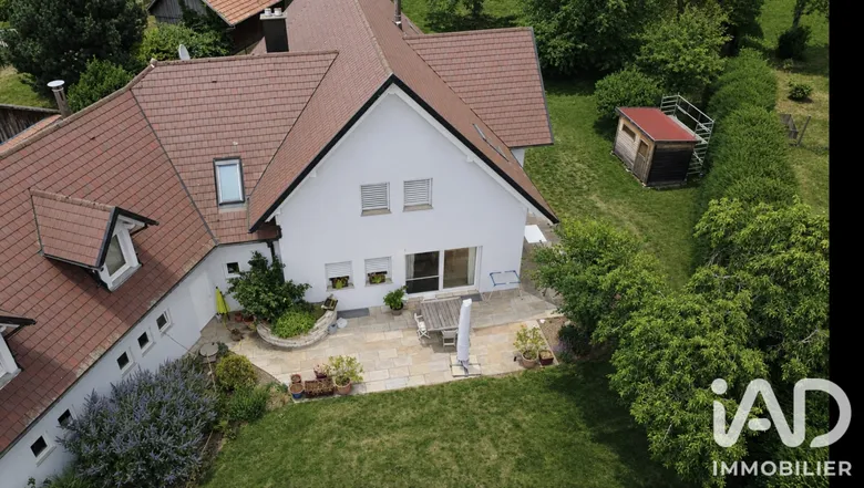 Maison 7 pièces 300 m² · à Kœstlach · 300 m² · 672 000 €