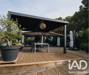 Cottage in Le Castellet (83330)