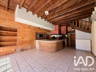 Townhouse in Entre-deux-Guiers (38380)