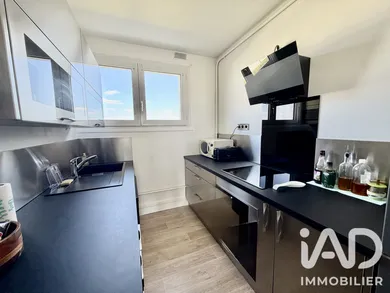 Apartment in Pont-Sainte-Maxence (60700)