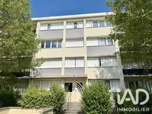 Apartment in Pont-Sainte-Maxence (60700)