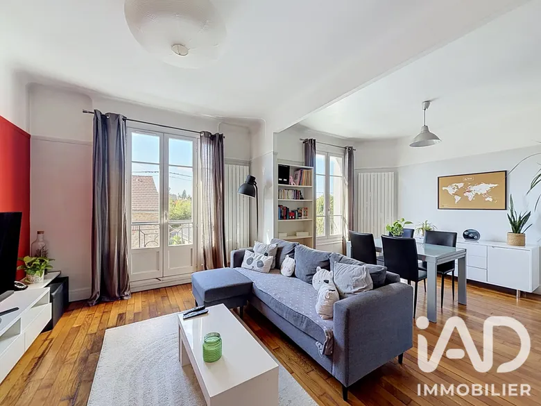 Appartement 3 pièces 69 m² · à Le Mesnil-le-Roi · 69 m² · 325 000 €