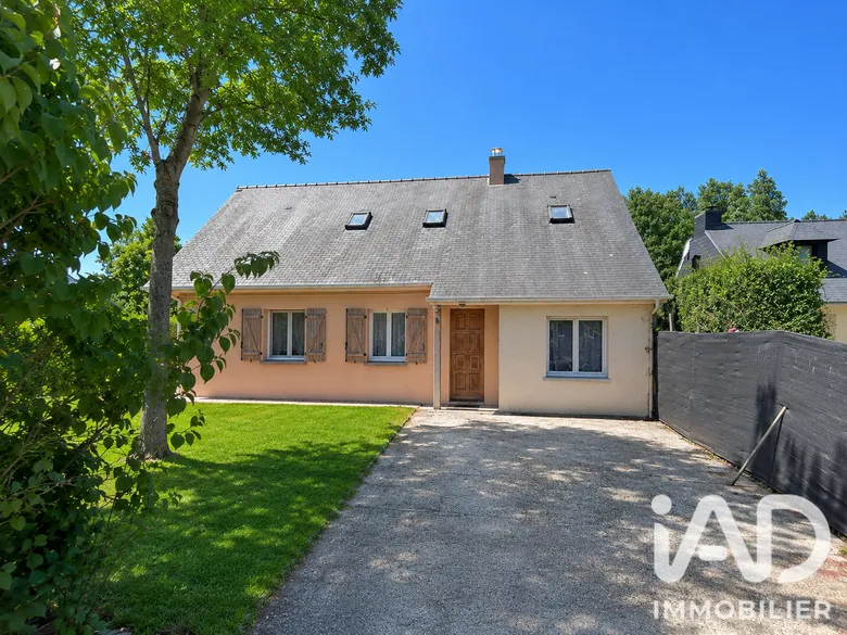 Maison 7 pièces 140 m² · à Saint-Gildas-des-Bois · 140 m² · 299 000 €