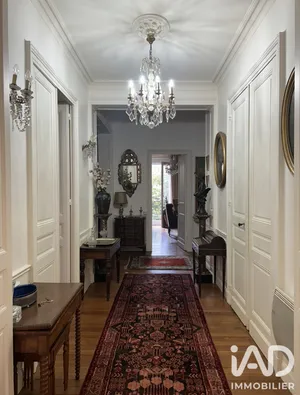 Apartment in Bordeaux (33000)