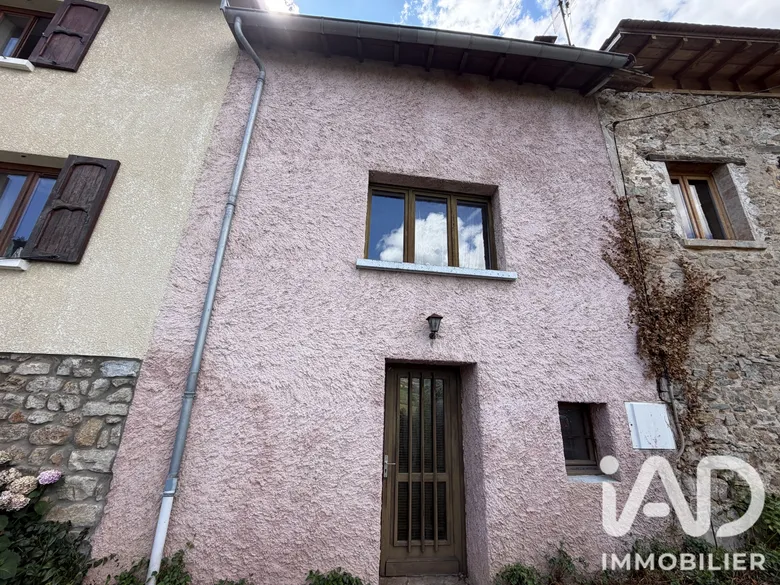 Maison 3 pièces 75 m² · à Courzieu · 75,1 m² · 170 000 €