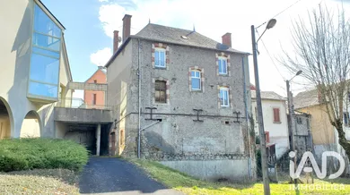 Maison de village à Ydes (15210)