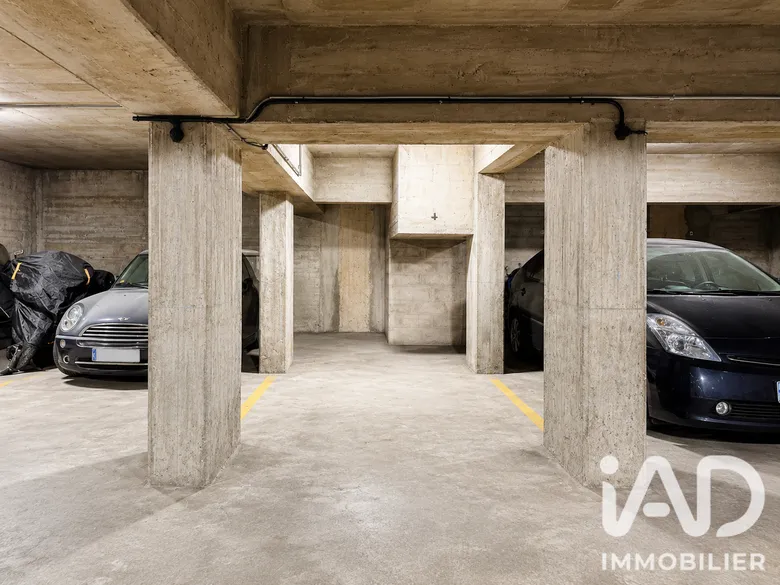 Parking 11 m² · à Paris · 11 m² · 30 000 €