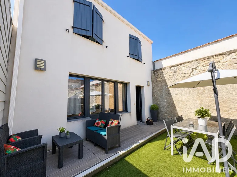 Maison 6 pièces 168 m² · à Angoulins · 168 m² · 540 000 €