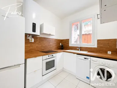 Apartment in Toulon (83000)