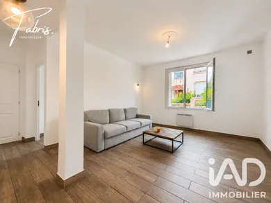 Apartment in Toulon (83000)