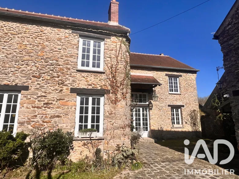 Maison 10 pièces 300 m² · à Blandy · 300 m² · 495 000 €