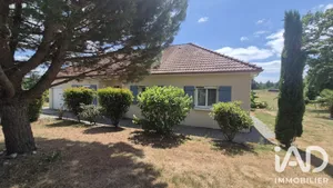 Pavillon à Montboucher (23400)