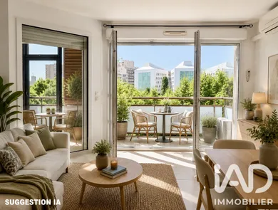 Apartment in Toulon (83000)