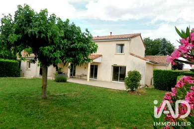 Maison à Buxerolles (86180)