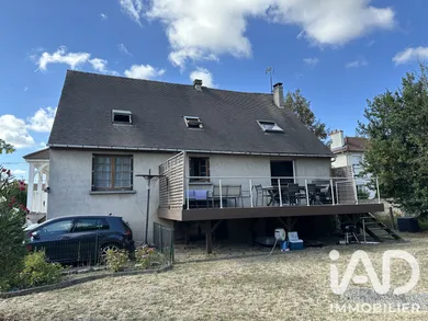 Maison traditionnelle à Méry-sur-Oise (95540)
