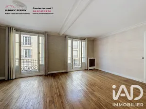Apartment in Courbevoie (92400)