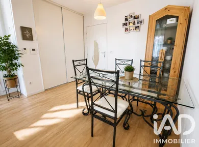 Apartment in ISLE D'ABEAU (38080)