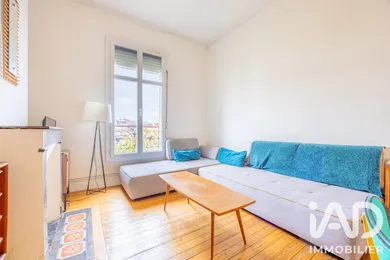 Apartment in Bordeaux (33800)