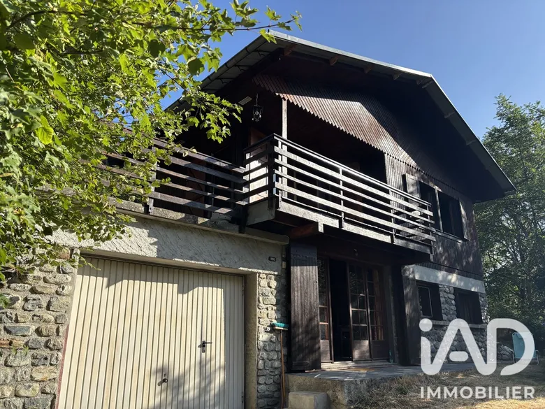 Maison 4 pièces 70 m² · à Saint-Alban-des-Villards · 70 m² · 210 000 €